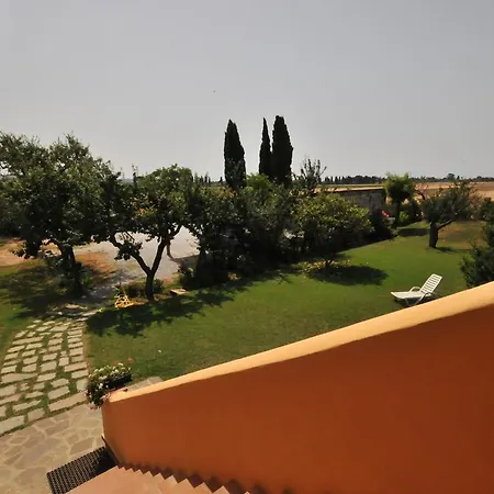 Isola Di Silvia Country house