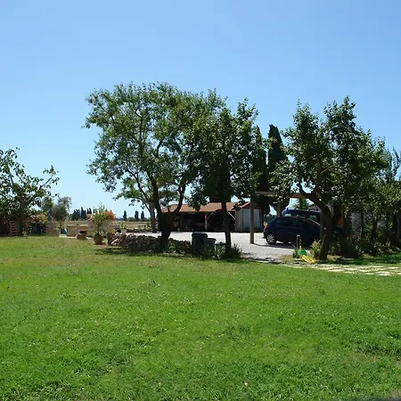 Isola Di Silvia Country house